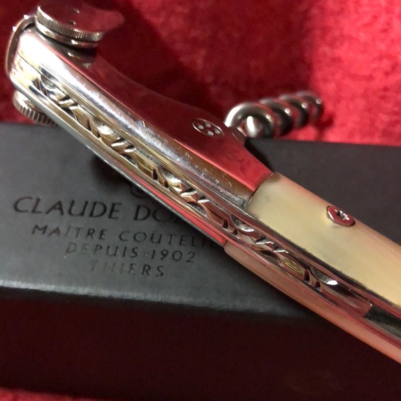 Laguiole Claude Dozorme Corkscrew with Cream Resin Handle - Picture 5 of 13